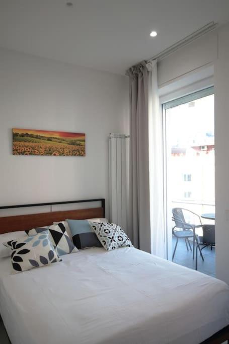 Chiaia Arcoleo House - Anita Apartment เนเปิลส์ ภายนอก รูปภาพ